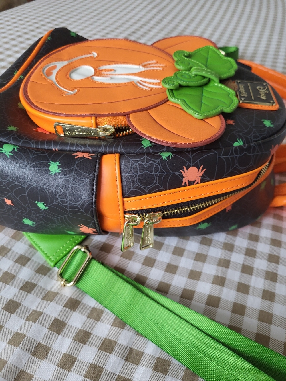 Loungefly Disney Glow in the Dark Pumpkin Minnie Mouse Women's Backpack - Picture 5 of 11